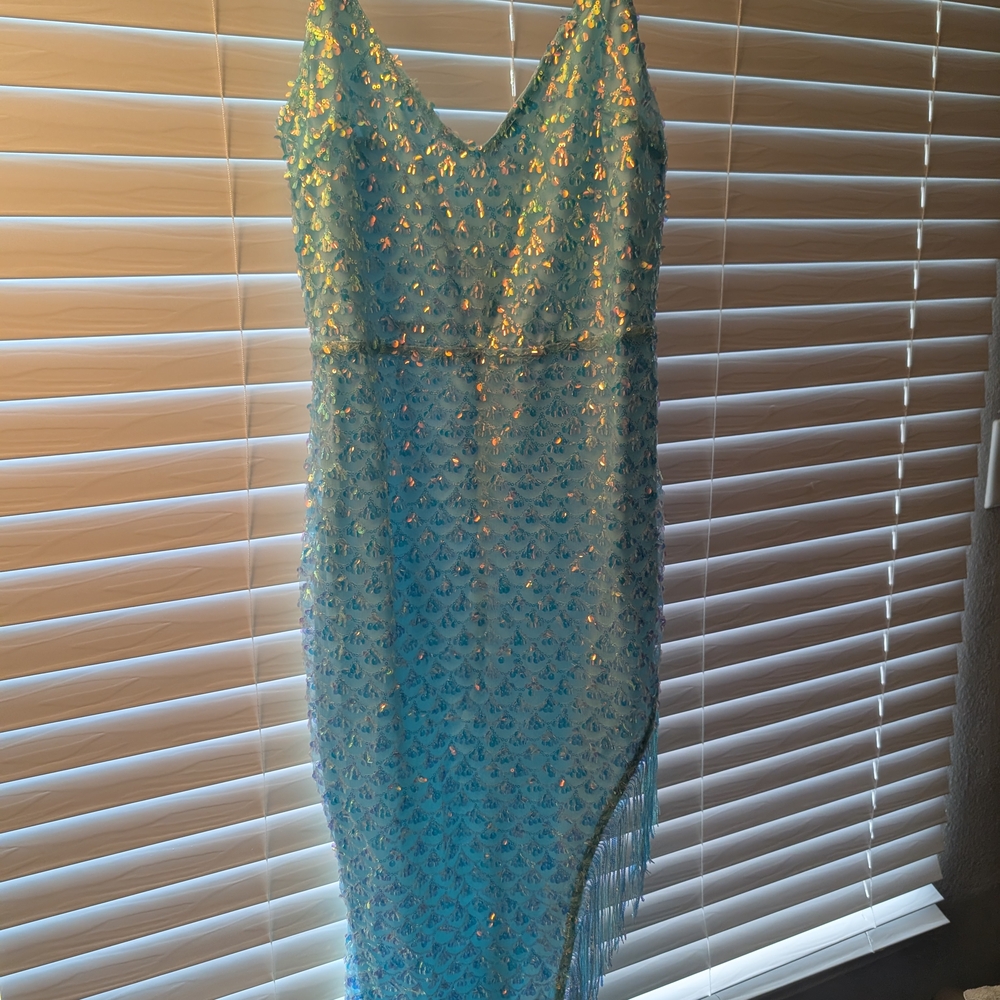Fashion Nova Blue Sleeveless V-Neck Bodycon Dress